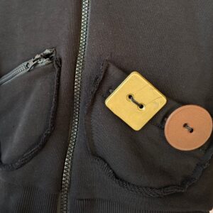 bluza_z_kieszeniami_dziecięca_guziki_elelio